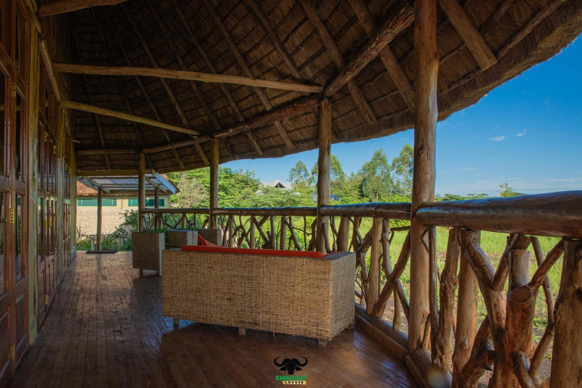 Embogo Safari Lodges Katoke Esterno foto