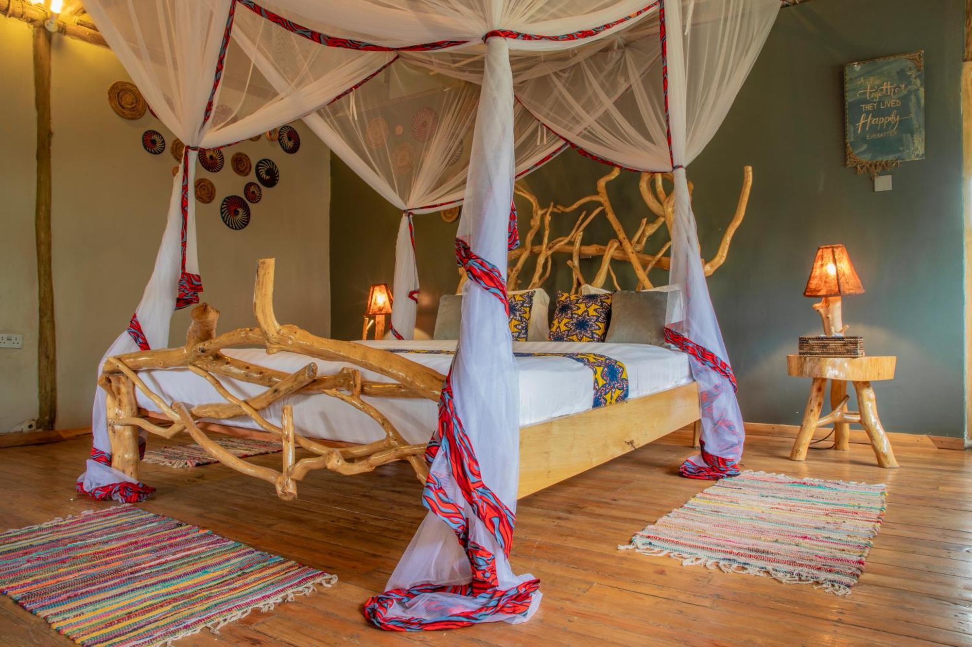 Embogo Safari Lodges Katoke Esterno foto