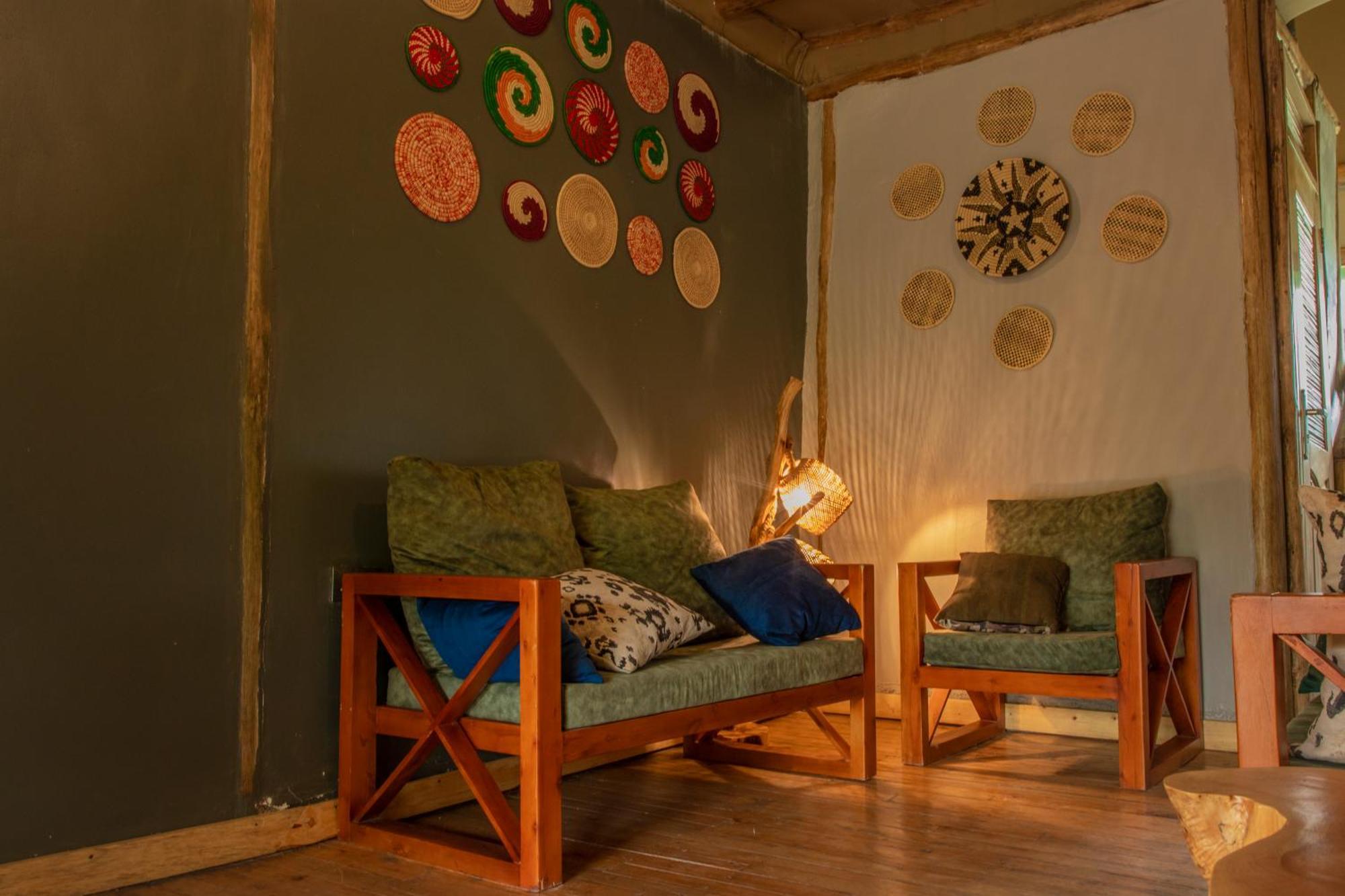 Embogo Safari Lodges Katoke Esterno foto